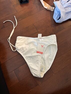 NWT White Sea angel bathing suit bottom with ruched tie side